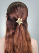 Midi Lily Claw Clip in Gold